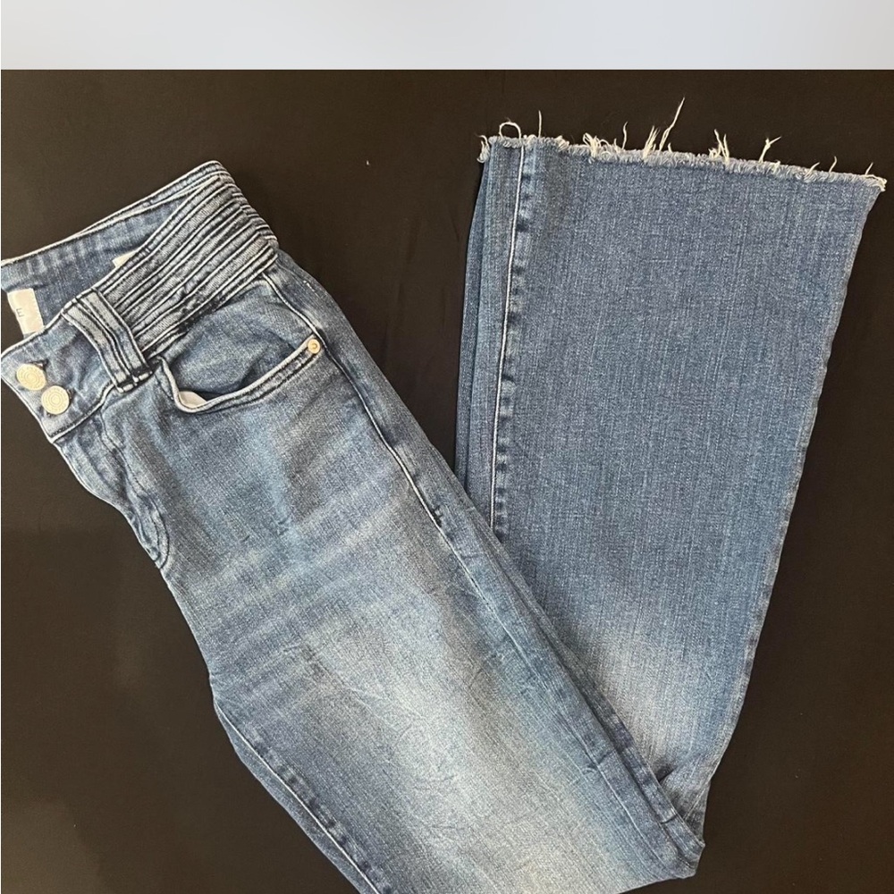 Frame Le high rise Denim Medium Blue flare Leg Jeans